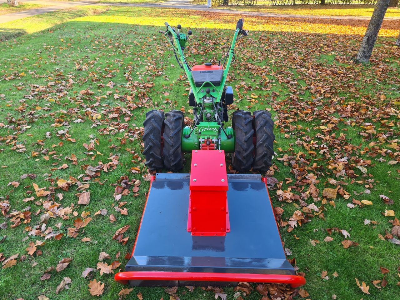 Agria 5500 Grizzly met maaidek cyklo maaidek.