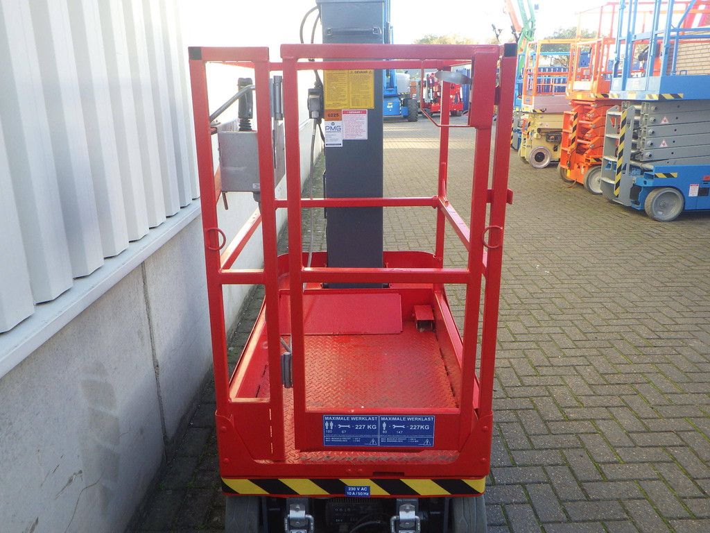 Skyjack SJ12 Electric Mast Lift 5.48m 2016