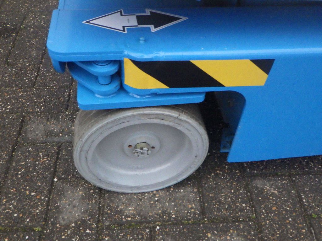 Genie GR-15 Electric Mast Lift 6.5m 2015