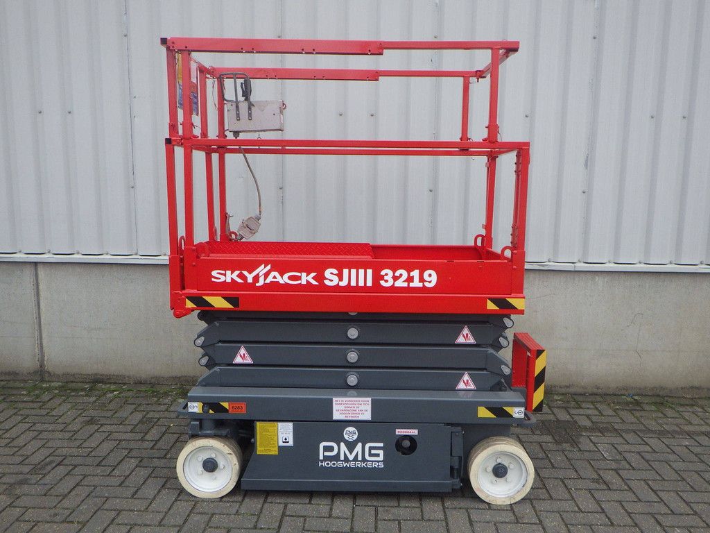 Scissor lift Skyjack SJ3219 Electric 7.81m 2017