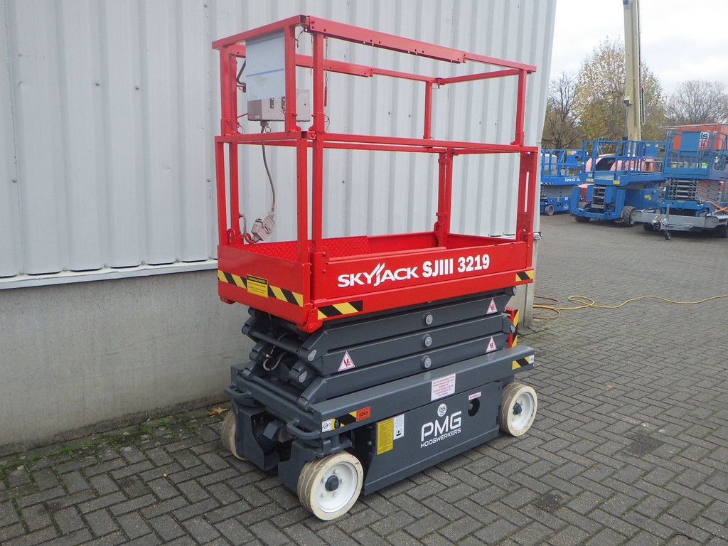 Scissor lift Skyjack SJ3219 Electric 7.81m 2017