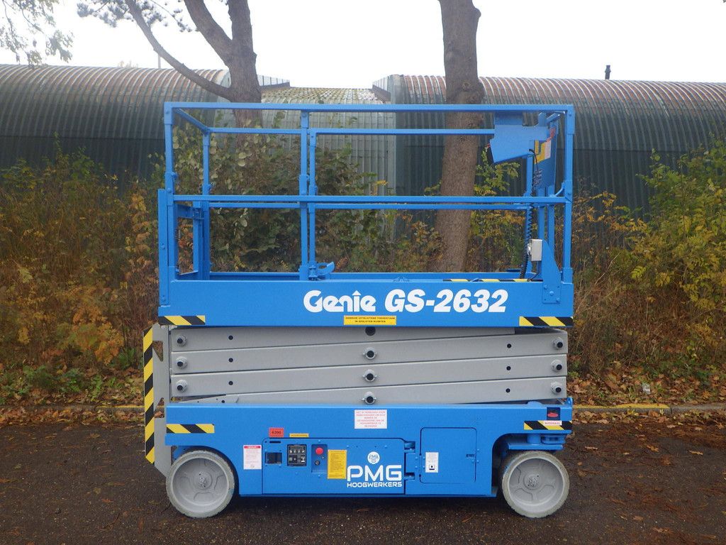 Genie GS-2632 Electric Scissor Lift 9.92m 2014