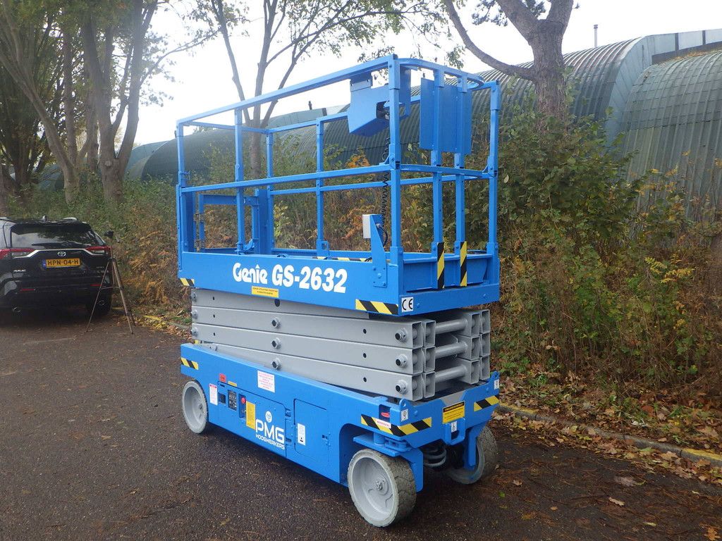 Genie GS-2632 Electric Scissor Lift 9.92m 2014
