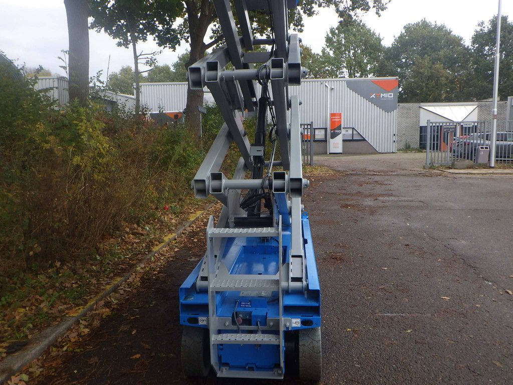 Genie GS-2632 Electric Scissor Lift 9.92m 2014