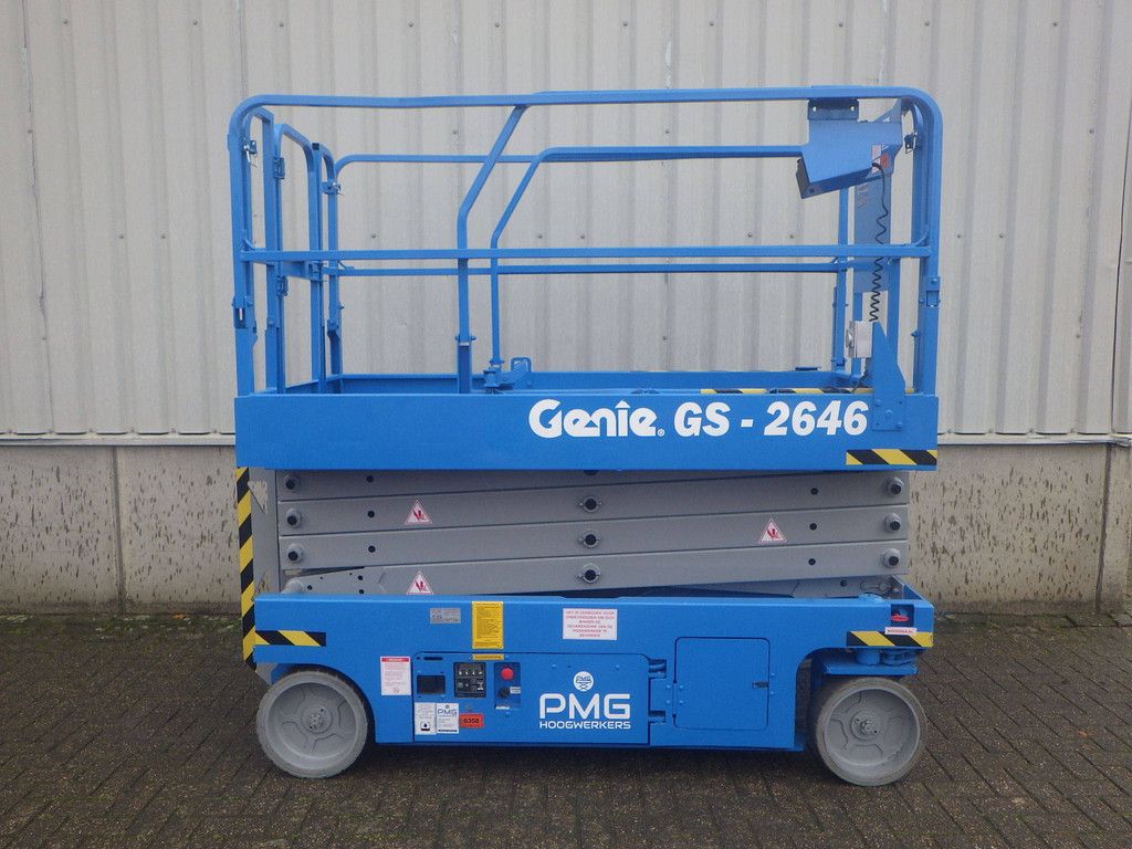 Genie GS-2646 Elektrische Scherenbühne 9,92 m, Baujahr 2015, mit Vlemmix (neu)