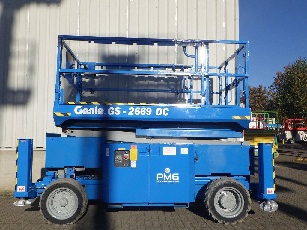 Genie GS-2669DC Electric Scissor Lift 10m 2013