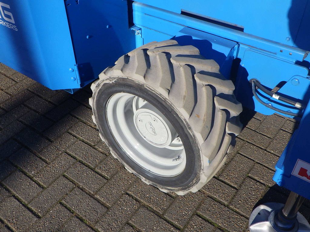 Genie GS-2669DC Electric Scissor Lift 10m 2013