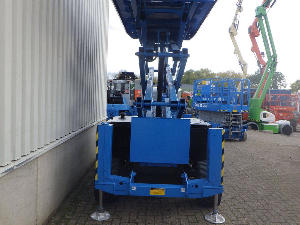 Scissor lift Genie GS-2669RT Diesel 10m 2014