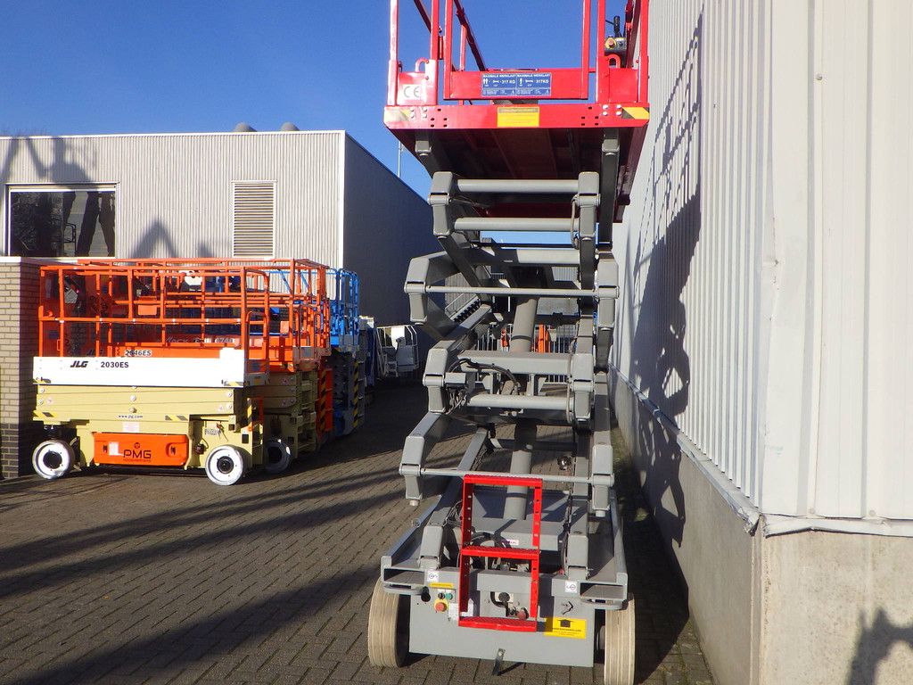 Scissor lift Skyjack SJ4632 Electric 11.75m 2008