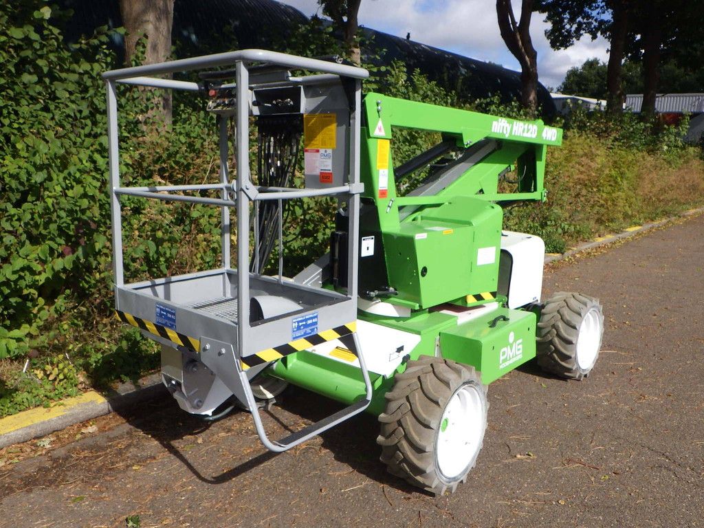 Nifty HR12D Diesel 12.2m Articulated Boom Lift 2014