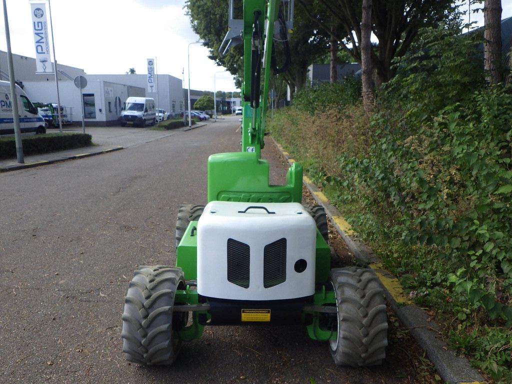 Nifty HR12D Diesel 12.2m Articulated Boom Lift 2014