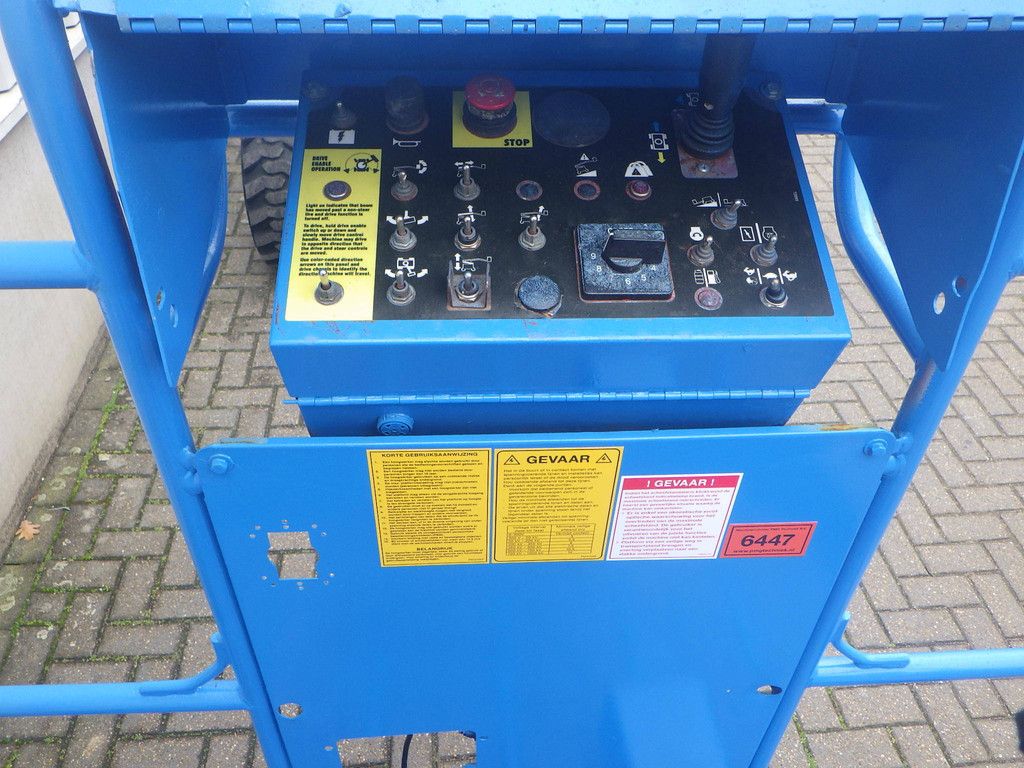 Genie Z-34/22 Diesel 12.62m Articulated Telescopic Boom Lift 2011