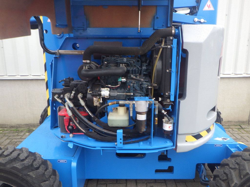 Genie Z-34/22 Diesel 12.62m Articulated Telescopic Boom Lift 2011