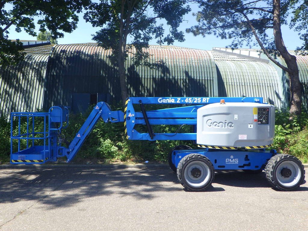 Genie Z-45/25J RT Diesel 16.05m Articulated Telescopic Boom Lift 2014