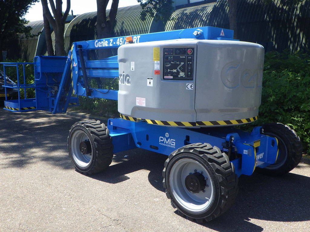 Genie Z-45/25J RT Diesel 16.05m Articulated Telescopic Boom Lift 2014