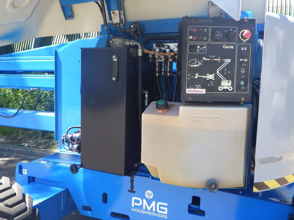 Genie Z-45/25J RT Diesel 16.05m Articulated Telescopic Boom Lift 2014