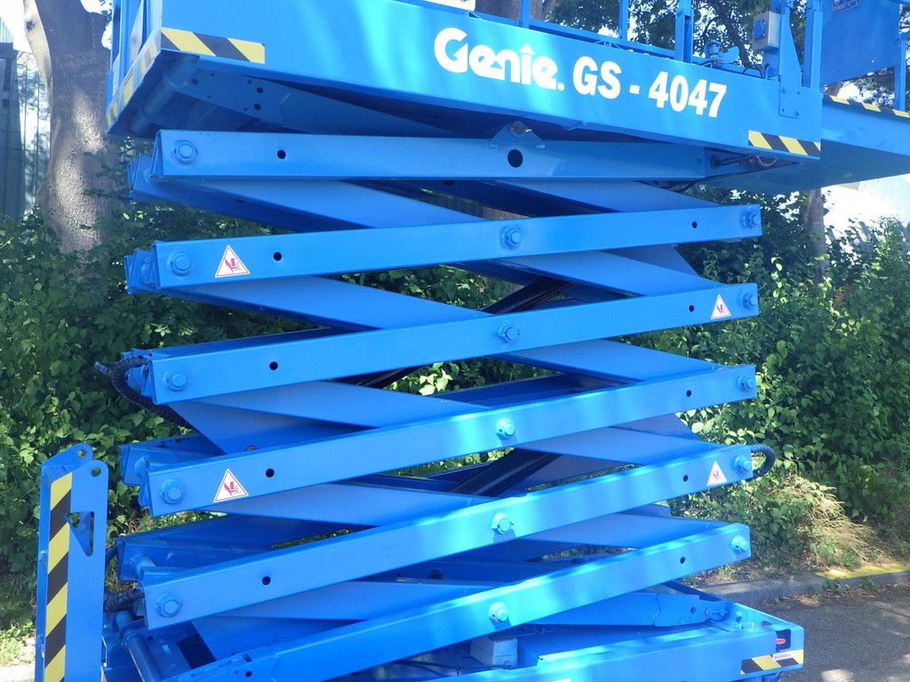 Genie GS-4047 Electric Scissor Lift 13.70m 2014