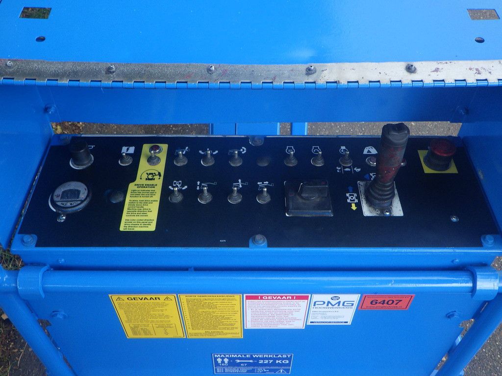 Genie Z-45/25J Bi-energy 15.92m articulated boom lift 2014