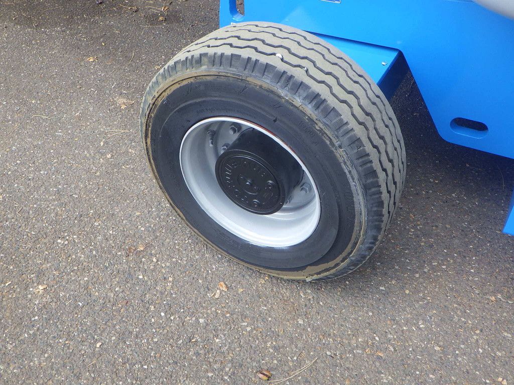 Genie Z-45/25J Bi-energy 15.92m articulated boom lift 2014