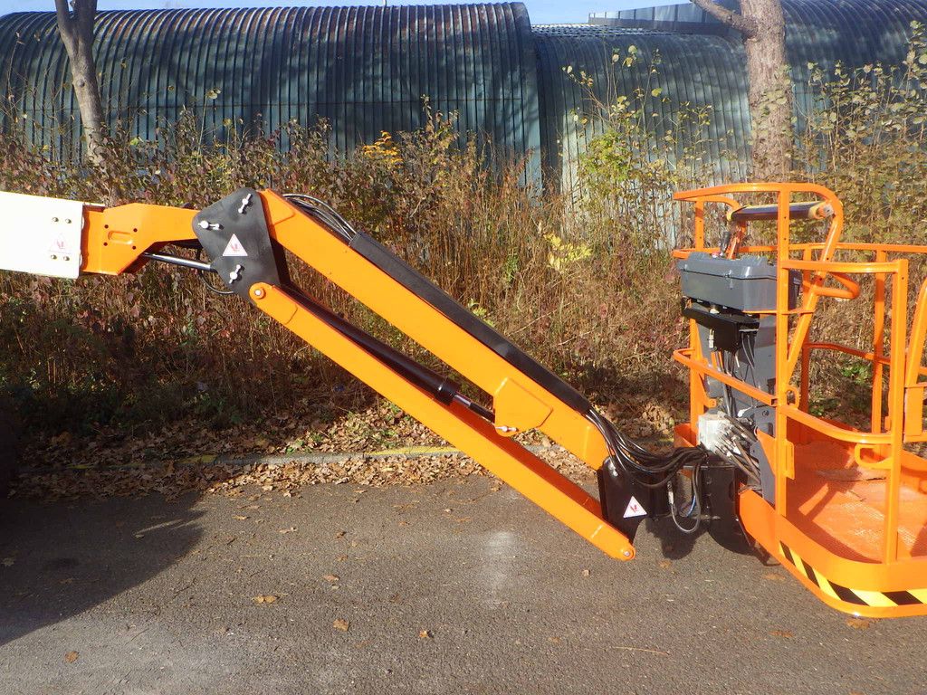 JLG 600AJ Diesel 20,47 m Gelenkteleskoparbeitsbühne 2016