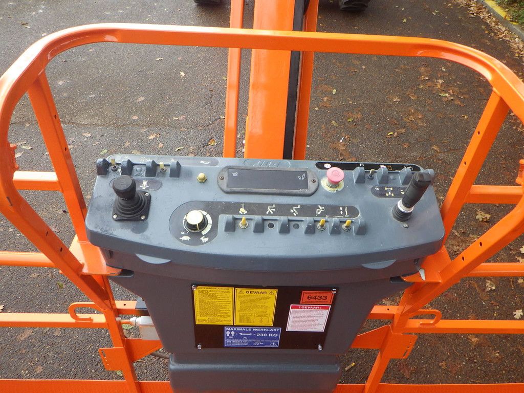 JLG 660SJ Diesel 21.8m Telescopic Boom Lift 2012