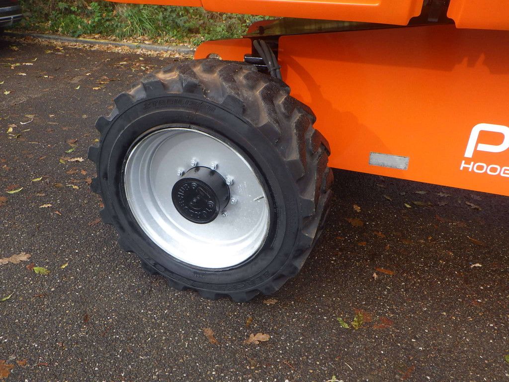 JLG 660SJ Diesel 21.8m Telescopic Boom Lift 2012