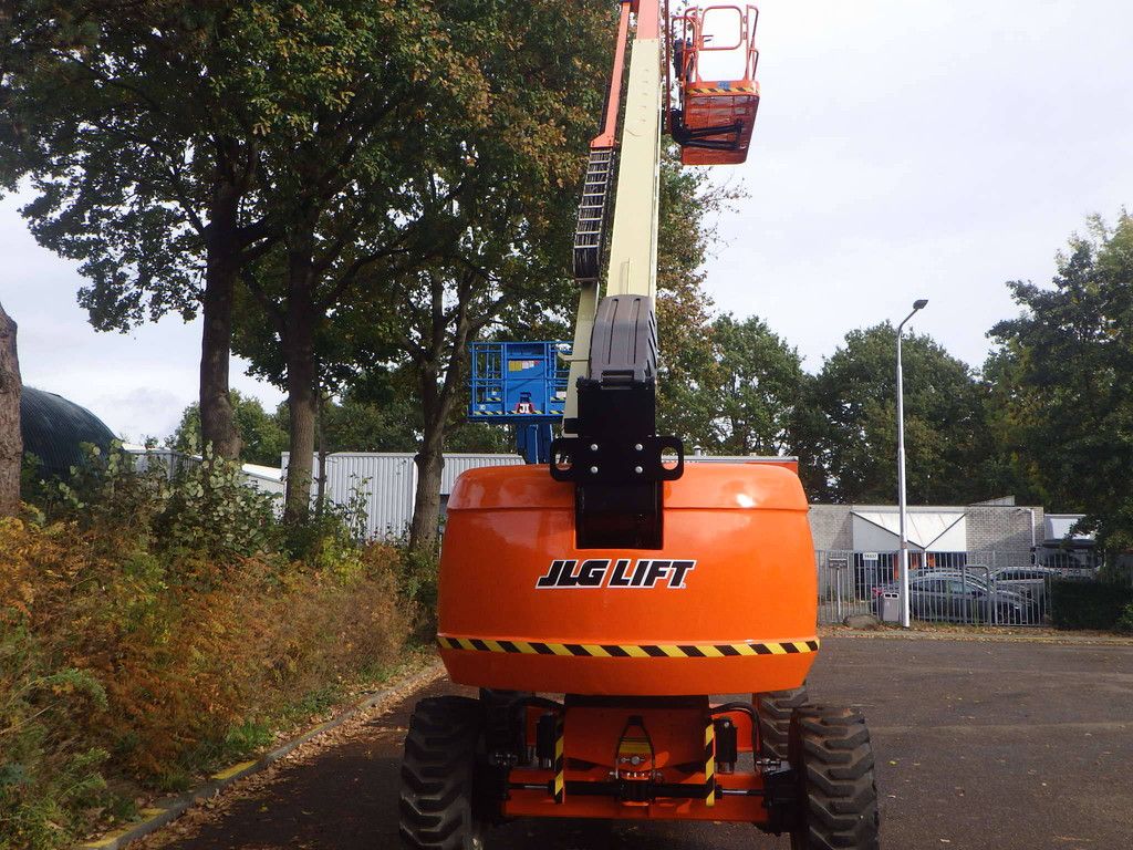 JLG 660SJ Diesel 21.8m Telescopic Boom Lift 2012