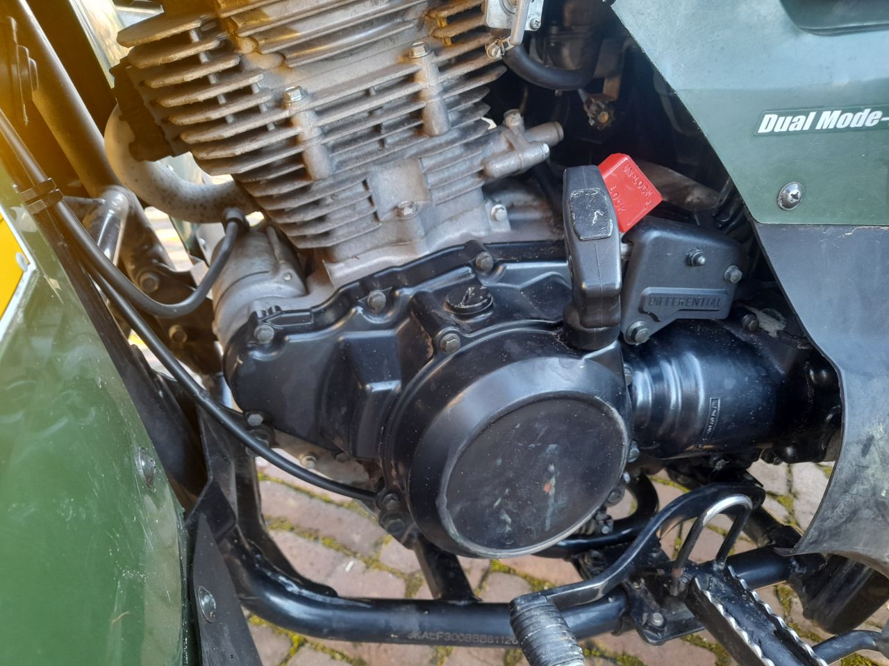 Kawasaki KLF300B Landbouwquad 300cc quad