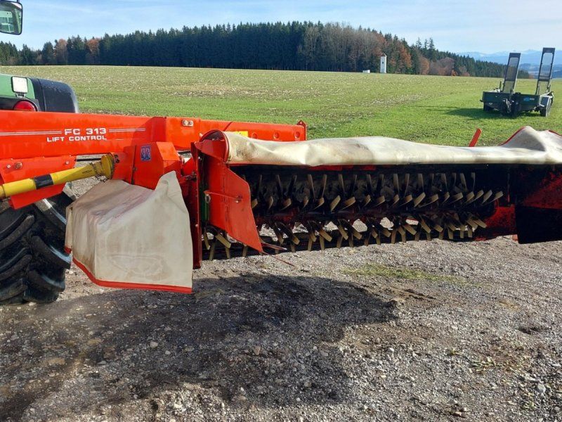 Kuhn FC 313 Lift-Control