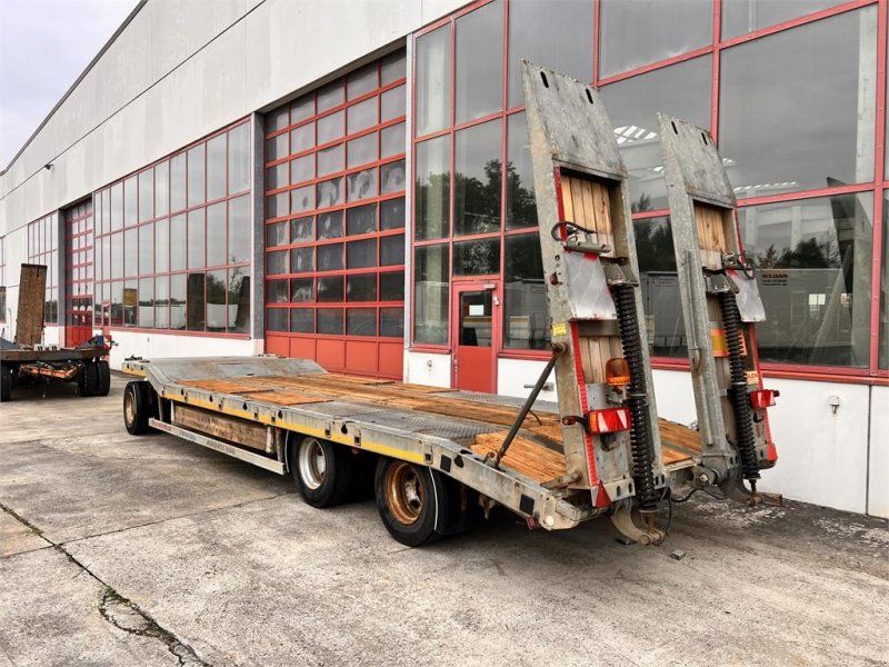 Möslein TF3 Schwebheim 3 Achs Tieflader