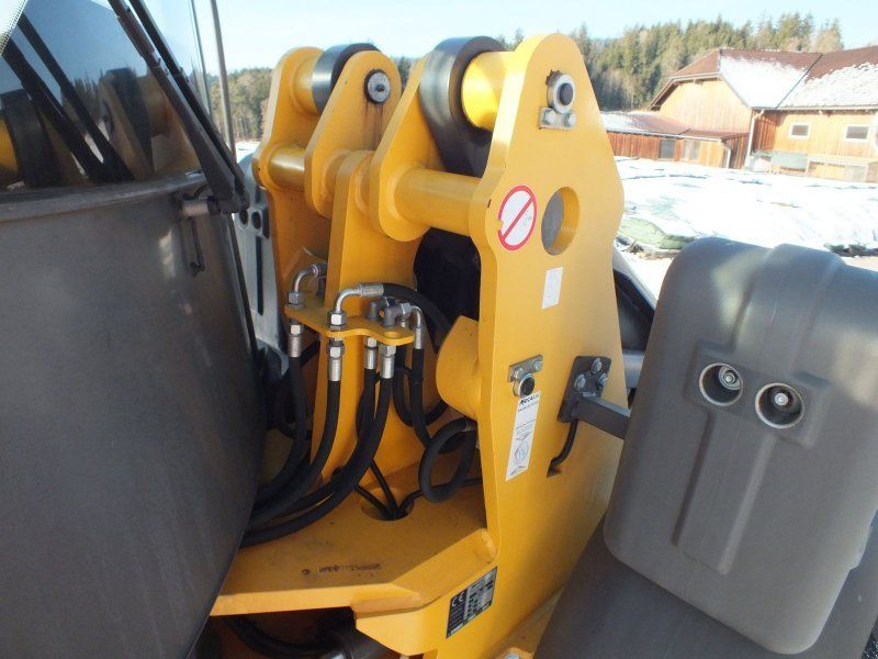 Mecalac AX 850