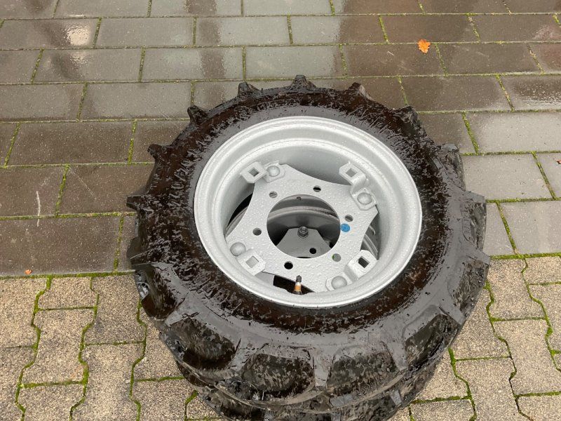 Mitas 240/70R16 AC 70 T 104 A8