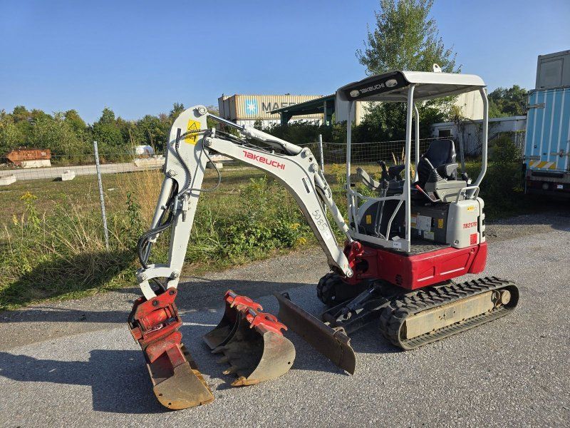 Takeuchi TB217R