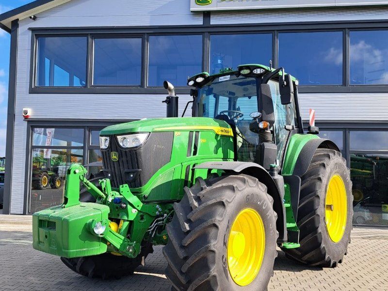 John Deere 6M 250