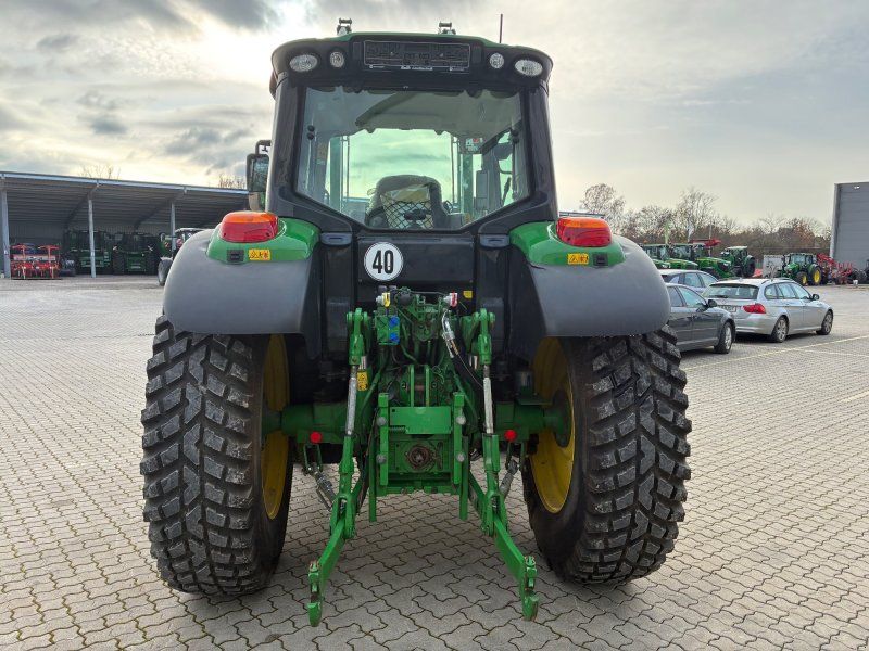 John Deere 6090M