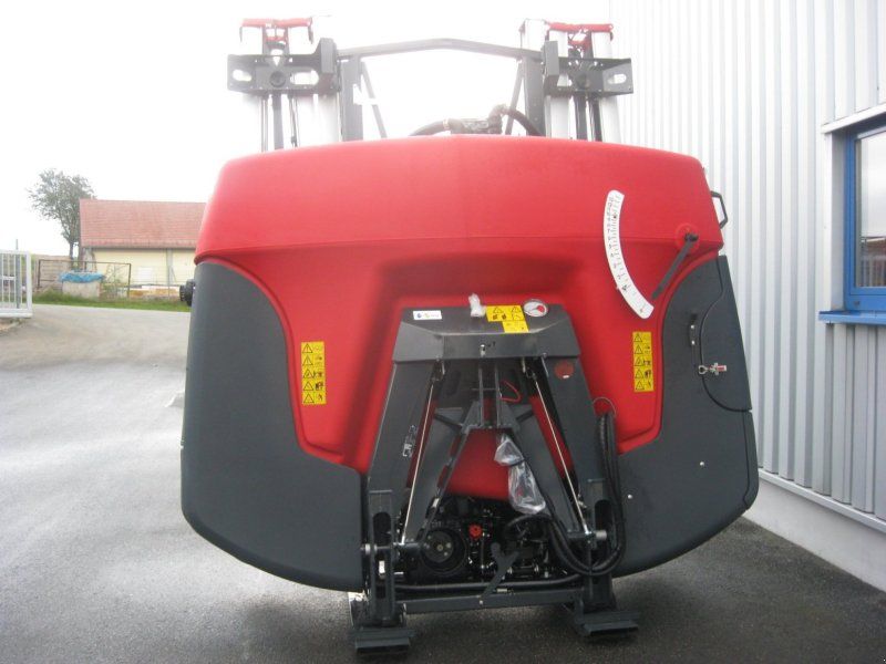 Kverneland iXter B 13 iXspray