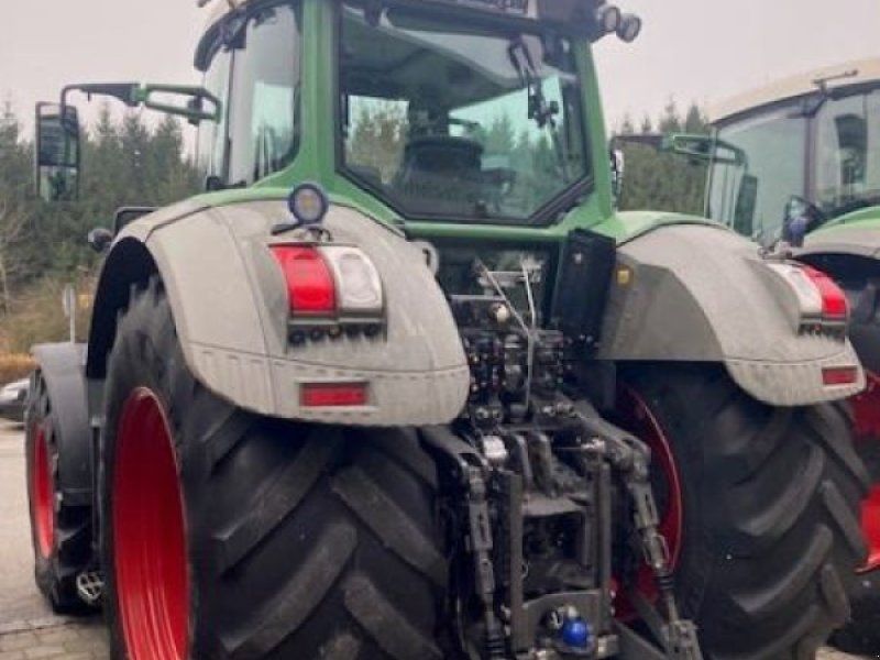 Fendt 826 VARIO SCR PROFI PLUS