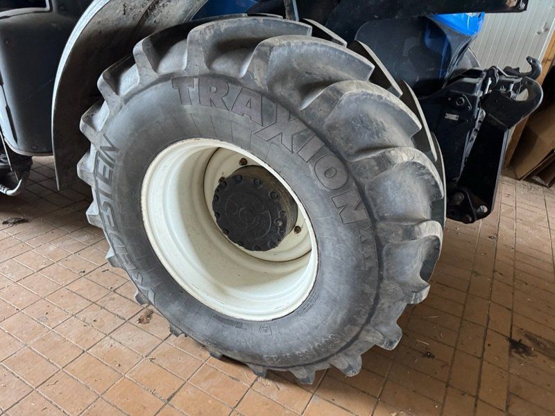 New Holland T7.245 Auto Command