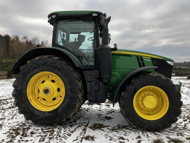 John Deere 7310R