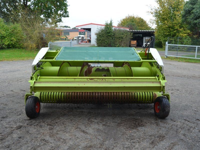 Claas PICK UP 300 PRO T