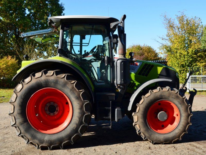 Claas ARION 550 CMATIC CIS+