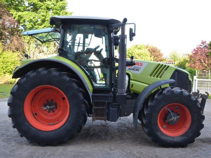 Claas ARION 650 CMATIC