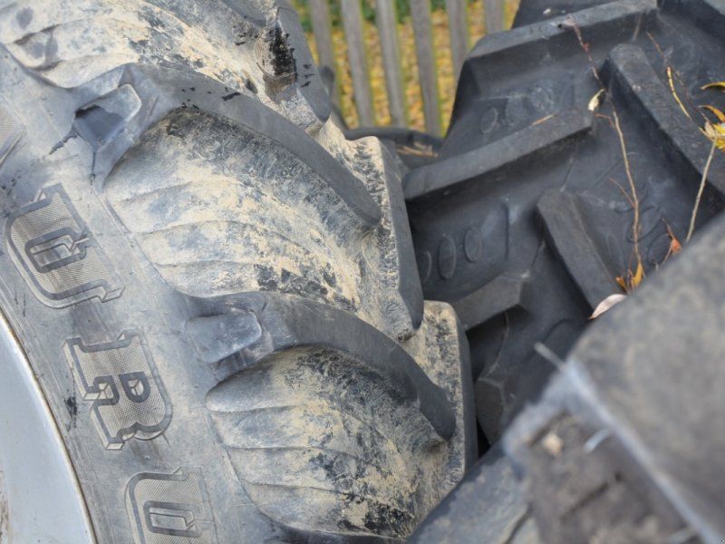 Continental 320/90R32 und 340/85R48 2,25m