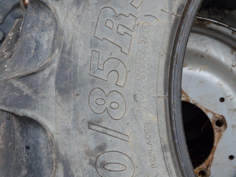 BKT 520/85R38 2 Stck.