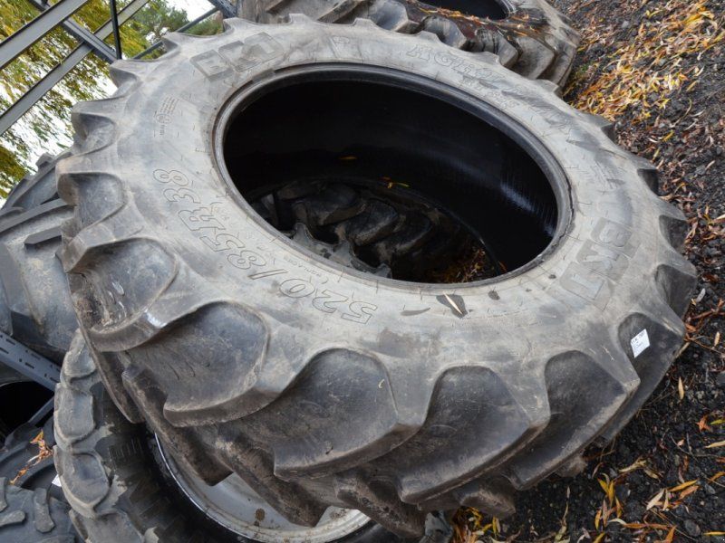 BKT 520/85R38 2 Stck.