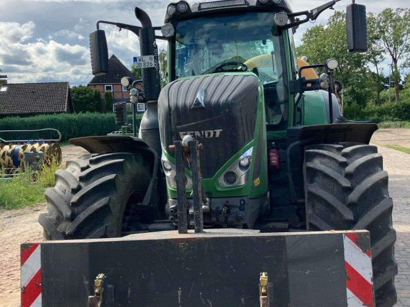 Fendt 826 Vario S4 Profi Plus