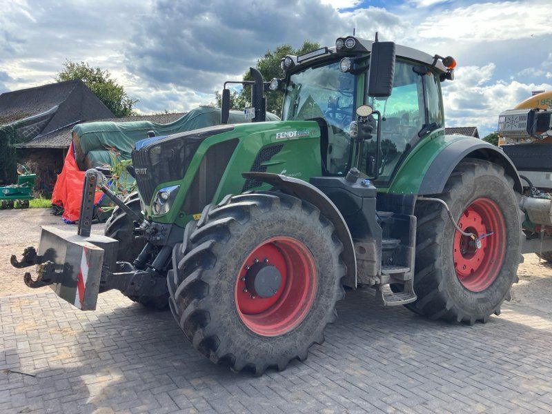 Fendt 826 Vario S4 Profi Plus