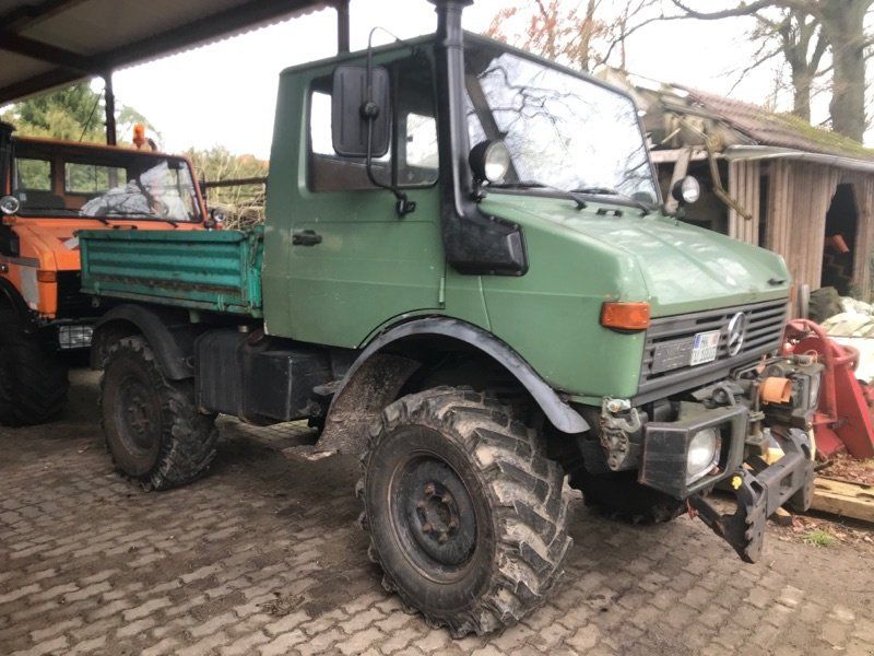 Mercedes-Benz U 1000 **Black-Weeks**
