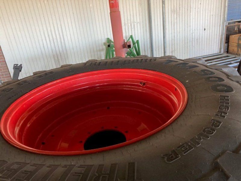 Trelleborg 650/75R38 + 600/65R28