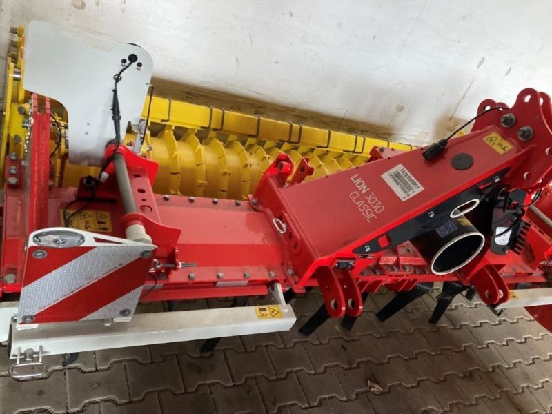 Pöttinger LION 3030 CLASSIC